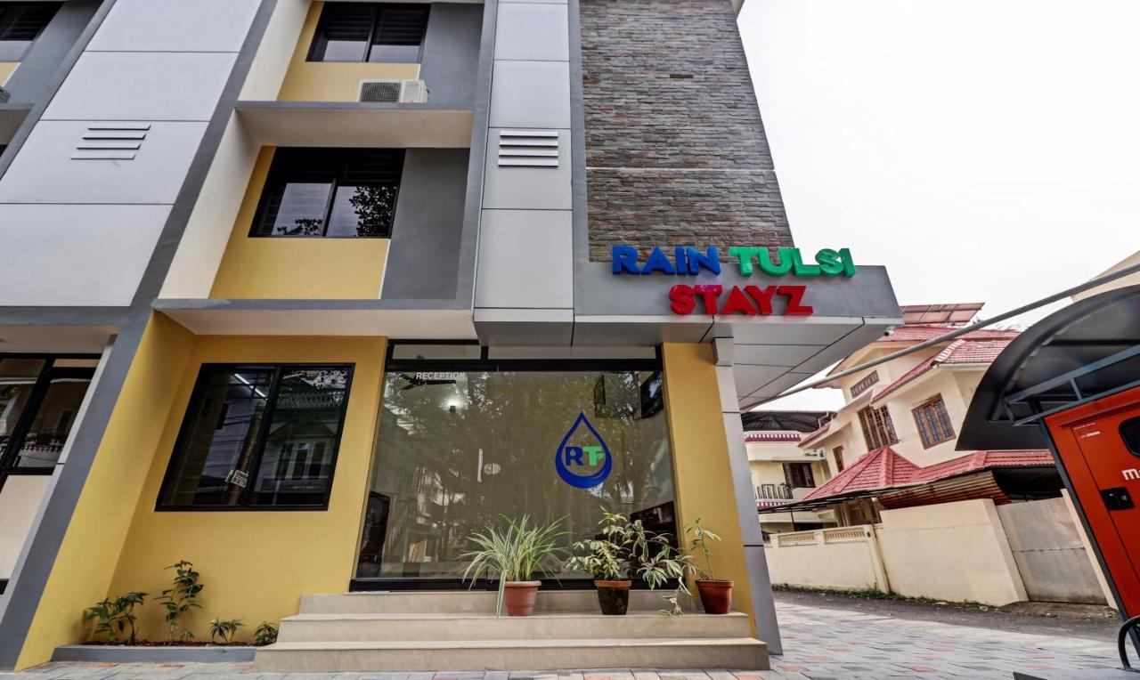 Treebo Trip Rain Tulsi Stayz Palarivattom Kochi Esterno foto